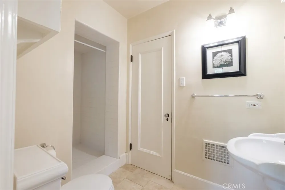 2490 Cumberland San Marino, CA 91108