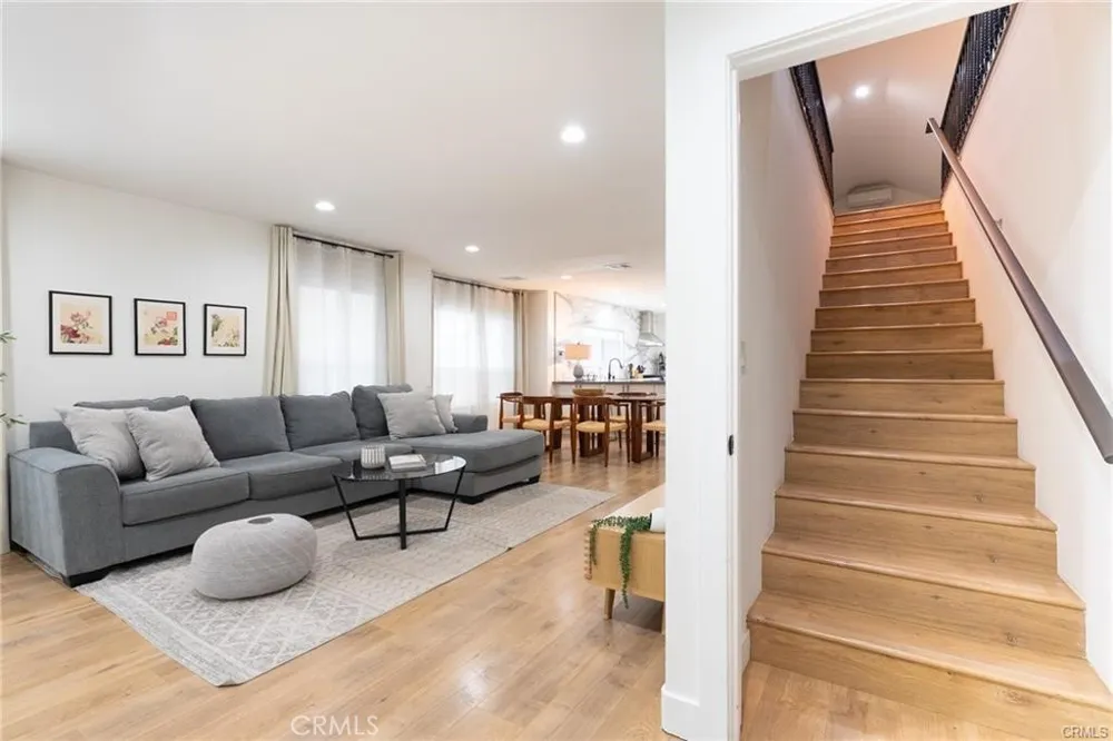 135 Vendome Street Los Angeles, CA 90026