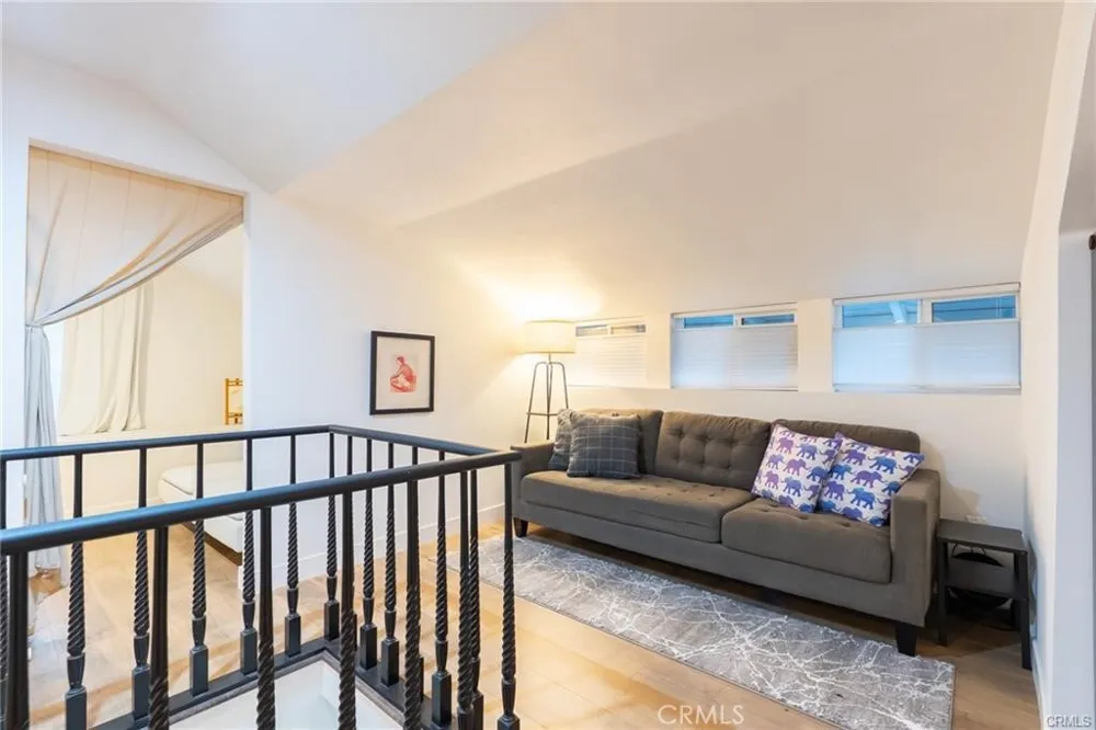 135 Vendome Street Los Angeles, CA 90026