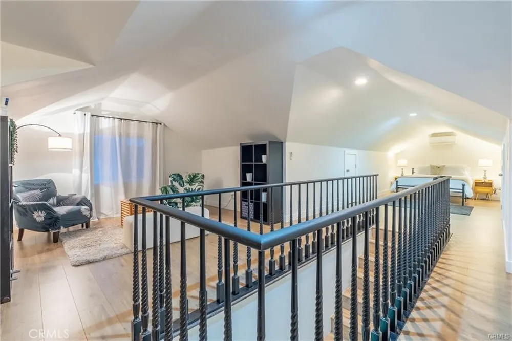 135 Vendome Street Los Angeles, CA 90026