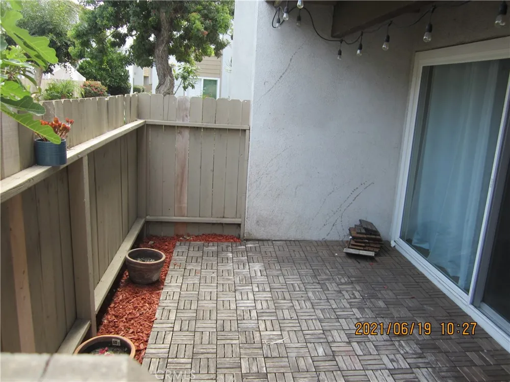 2521 W Sunflower Avenue #M2 Santa Ana, CA 92704