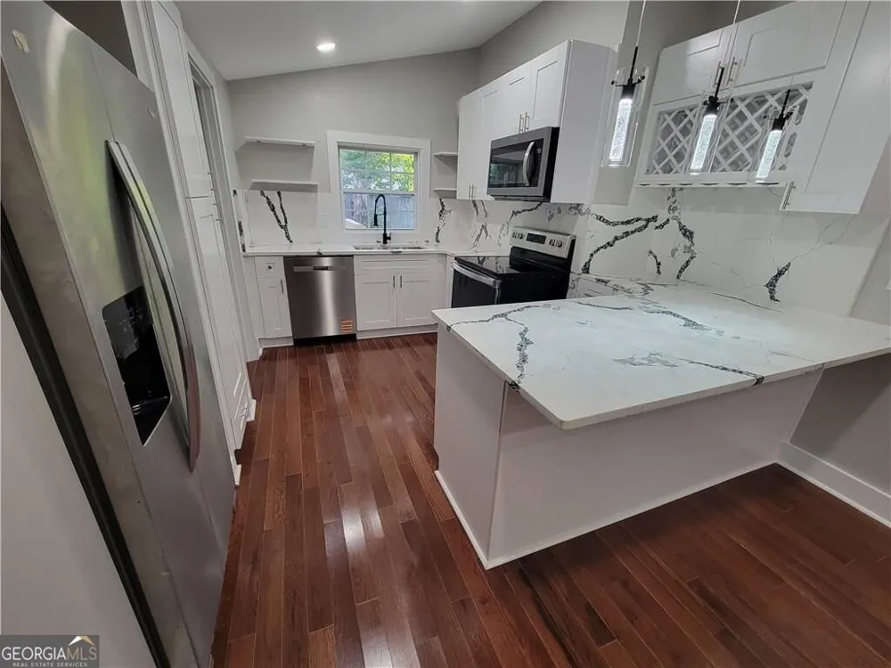 768 Fourth ST Stone Mountain, GA 30083