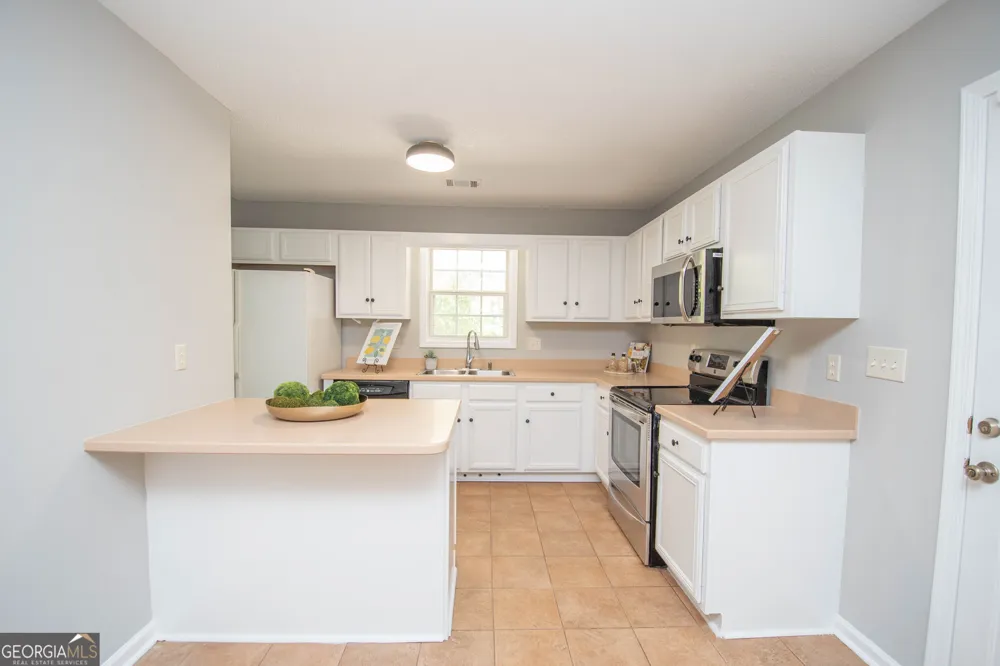145 Edgemont DR LaGrange, GA 30240
