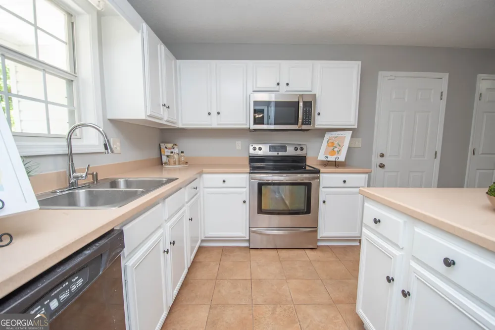 145 Edgemont DR LaGrange, GA 30240