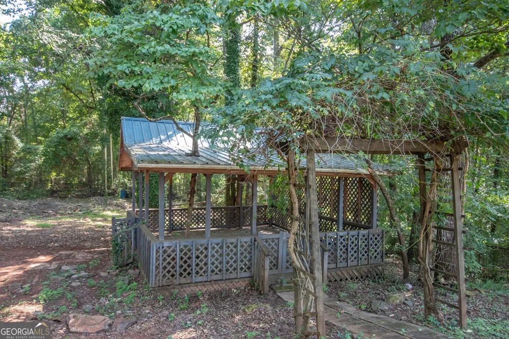 145 Edgemont DR LaGrange, GA 30240