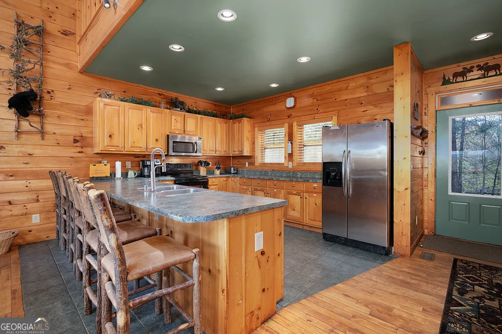 14 Honeysuckle WAY Ellijay, GA 30540