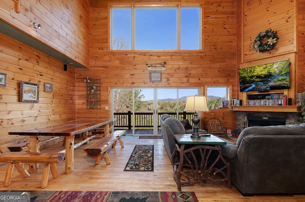 14 Honeysuckle WAY Ellijay, GA 30540