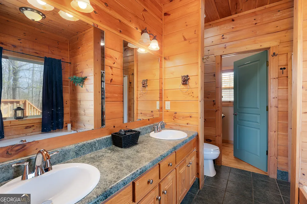 14 Honeysuckle WAY Ellijay, GA 30540
