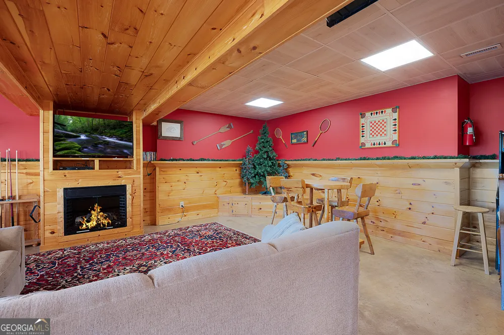 14 Honeysuckle WAY Ellijay, GA 30540