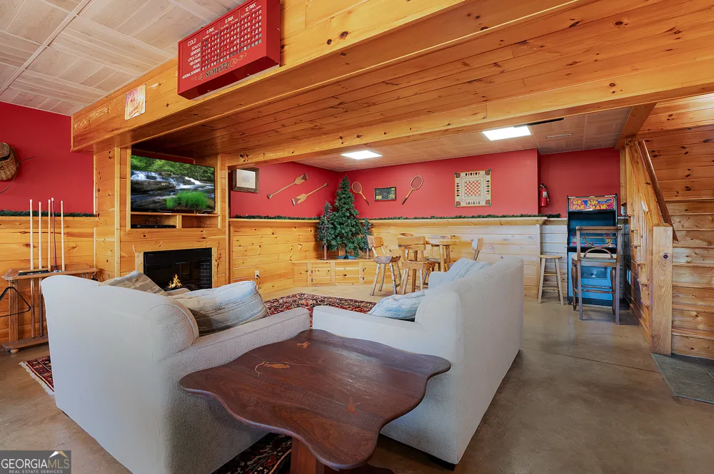 14 Honeysuckle WAY Ellijay, GA 30540