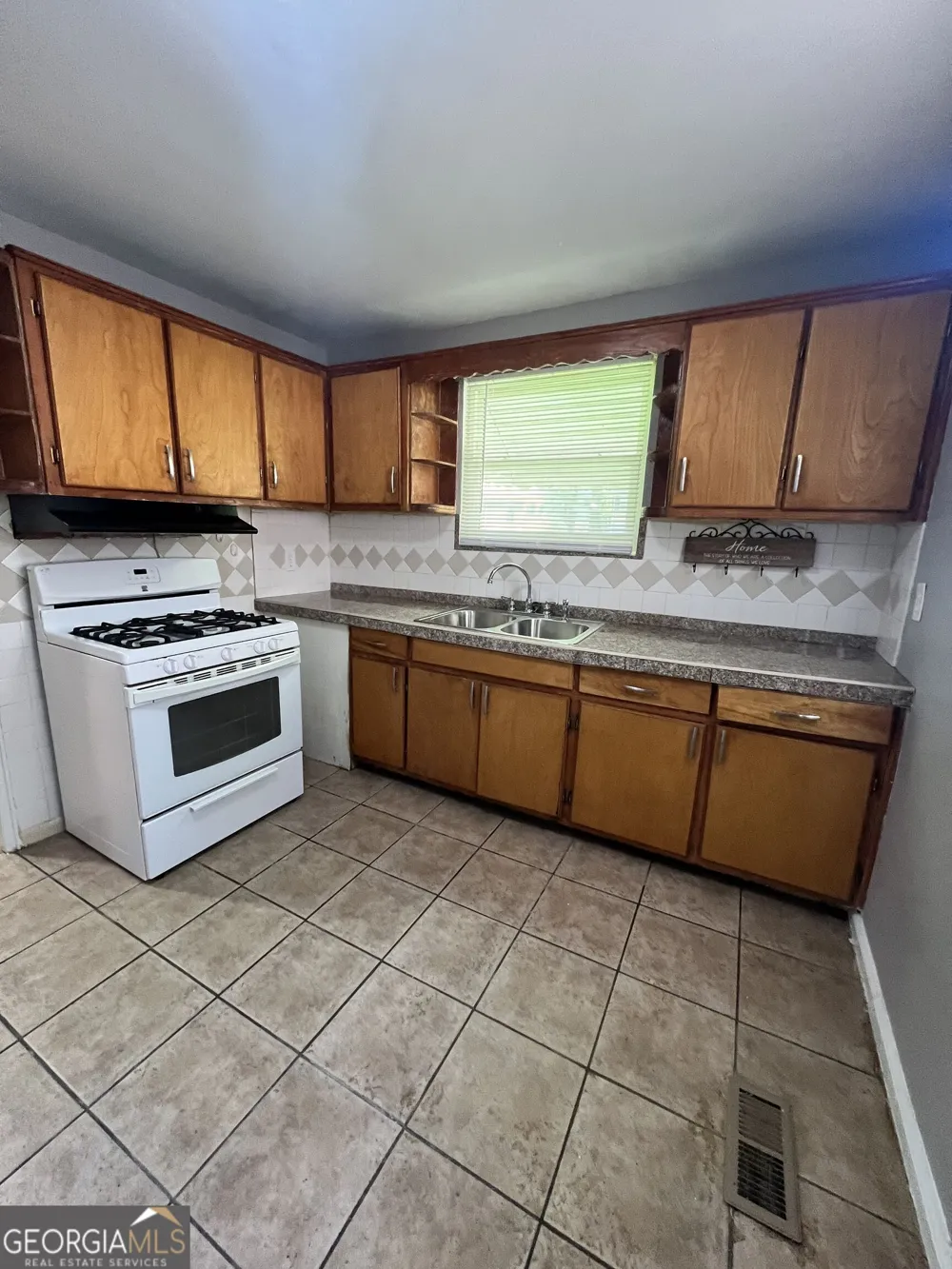 2032 Dellwood PL Decatur, GA 30032