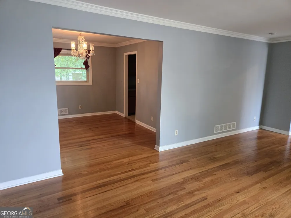 1793 Cherry Valley CIR SE Atlanta, GA 30316