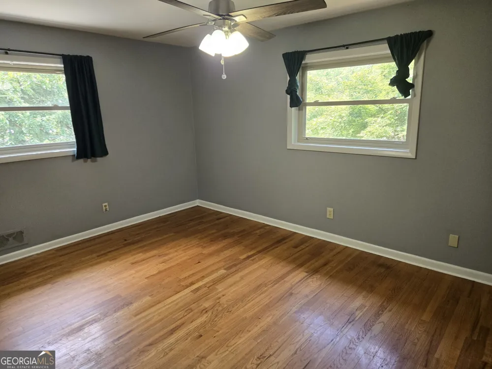 1793 Cherry Valley CIR SE Atlanta, GA 30316