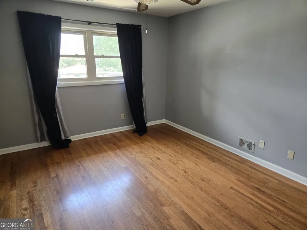 1793 Cherry Valley CIR SE Atlanta, GA 30316