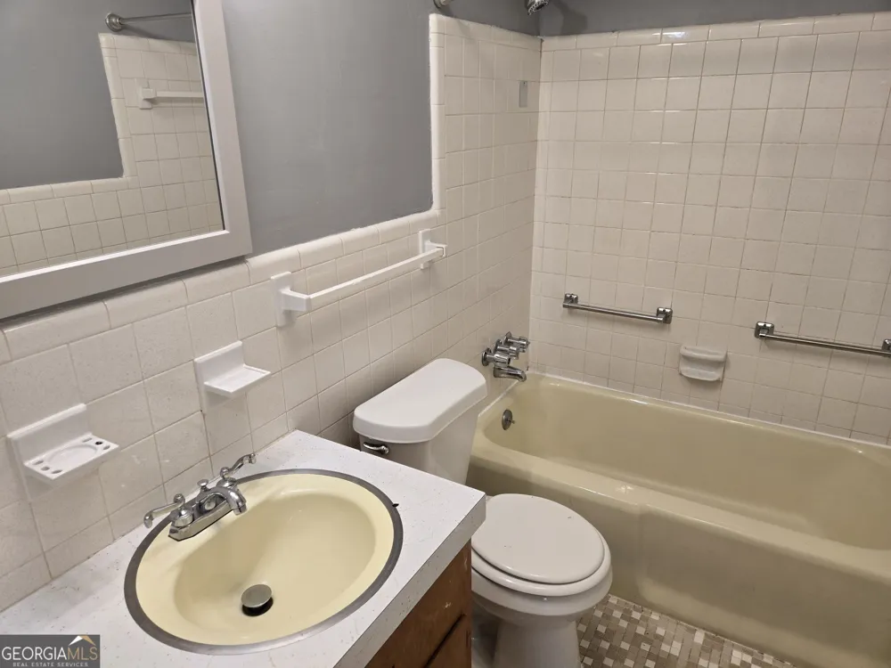 1793 Cherry Valley CIR SE Atlanta, GA 30316