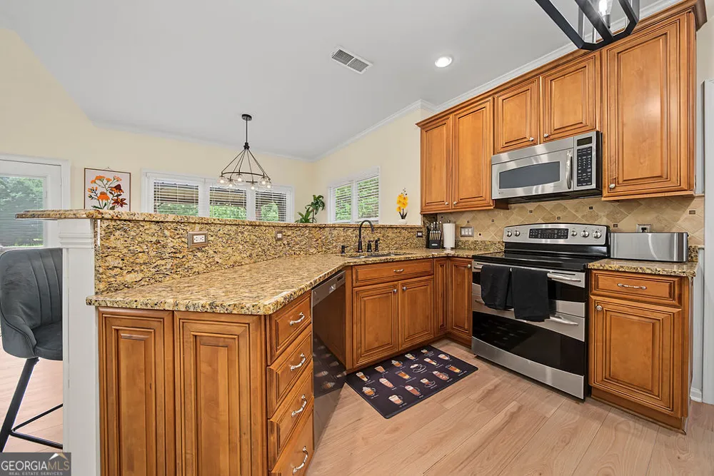 140 Farr Lake DR Tyrone, GA 30290