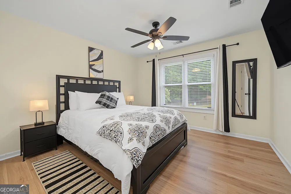 140 Farr Lake DR Tyrone, GA 30290