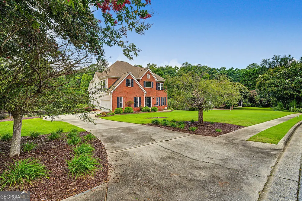 140 Farr Lake DR Tyrone, GA 30290
