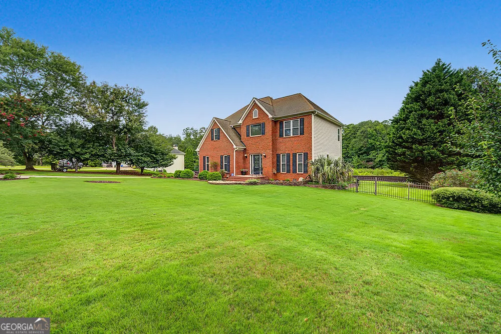 140 Farr Lake DR Tyrone, GA 30290