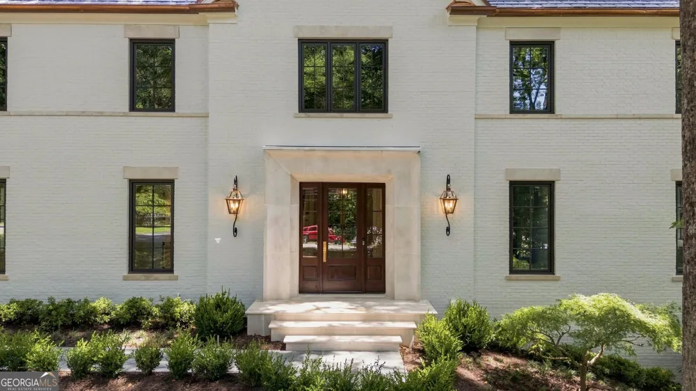 4095 Glen Devon DR NW Atlanta, GA 30327