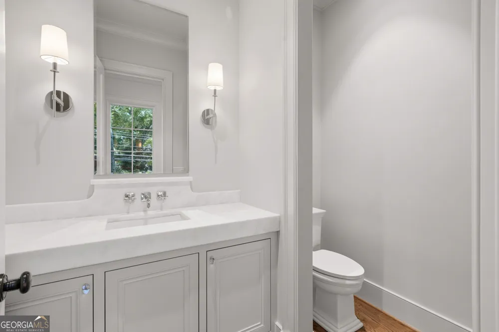 4095 Glen Devon DR NW Atlanta, GA 30327