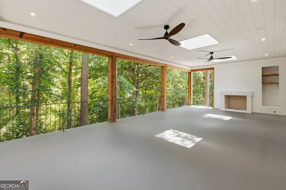 4095 Glen Devon DR NW Atlanta, GA 30327