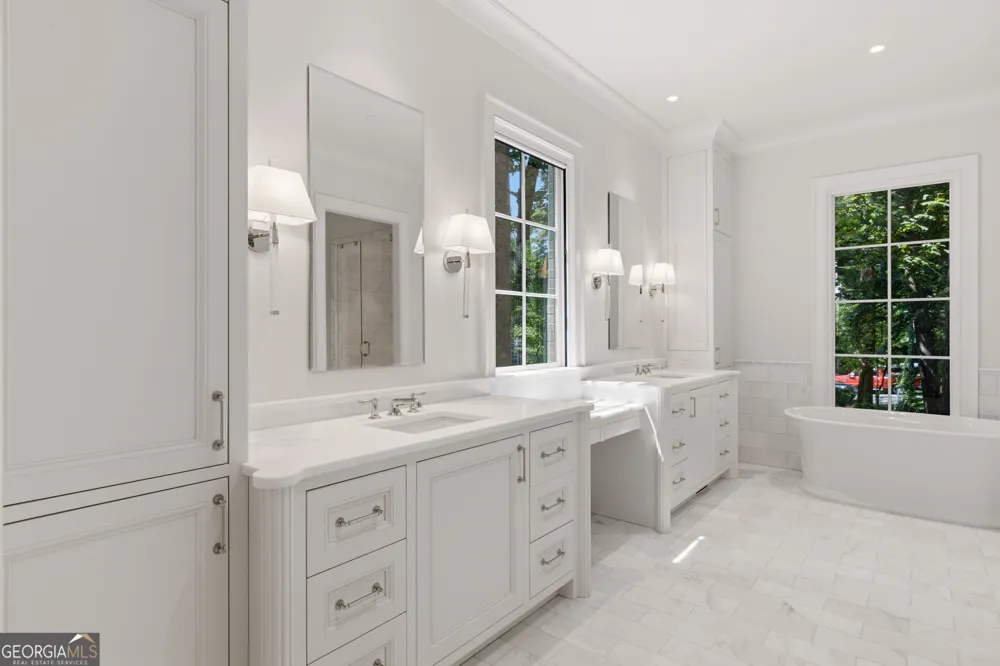 4095 Glen Devon DR NW Atlanta, GA 30327