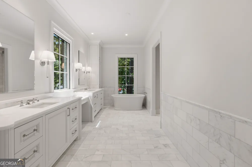 4095 Glen Devon DR NW Atlanta, GA 30327