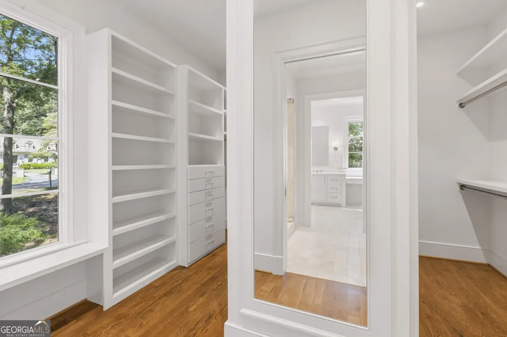 4095 Glen Devon DR NW Atlanta, GA 30327