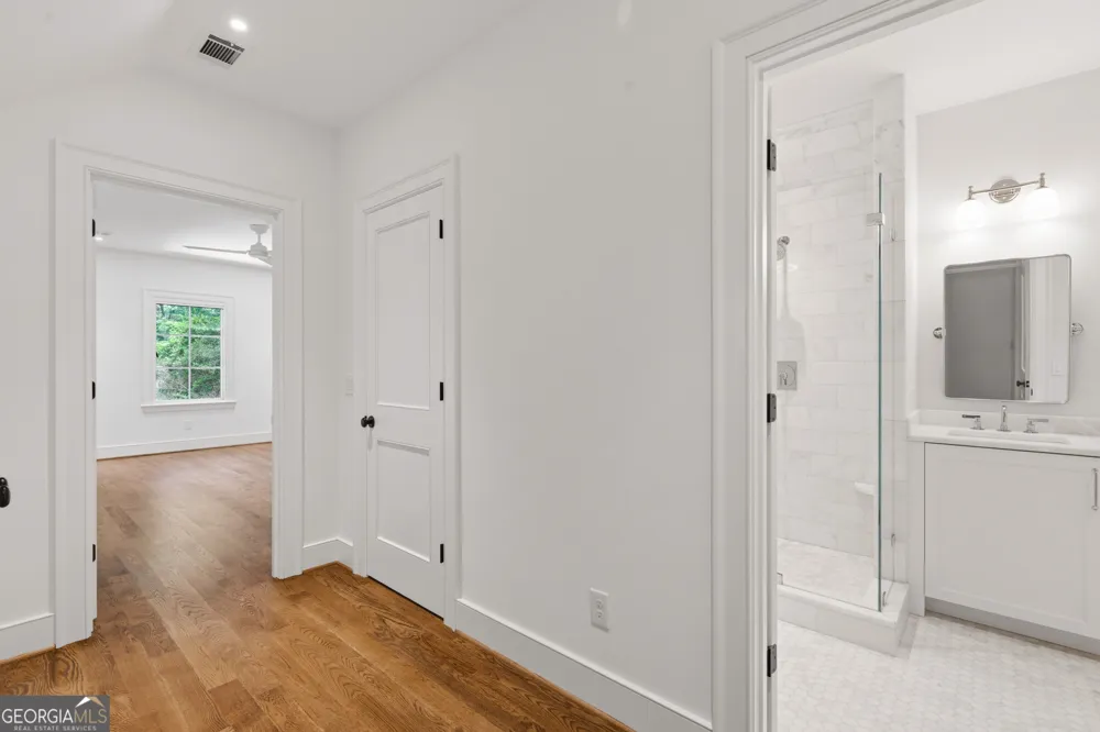 4095 Glen Devon DR NW Atlanta, GA 30327