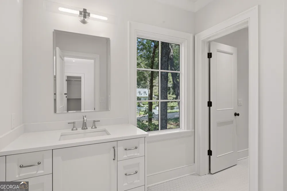 4095 Glen Devon DR NW Atlanta, GA 30327