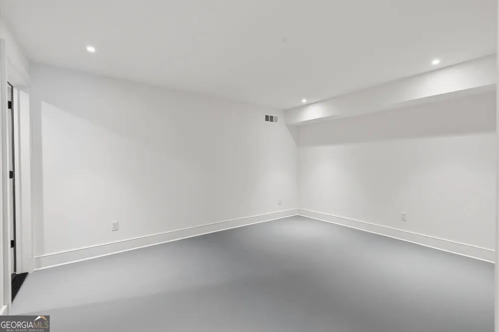 4095 Glen Devon DR NW Atlanta, GA 30327