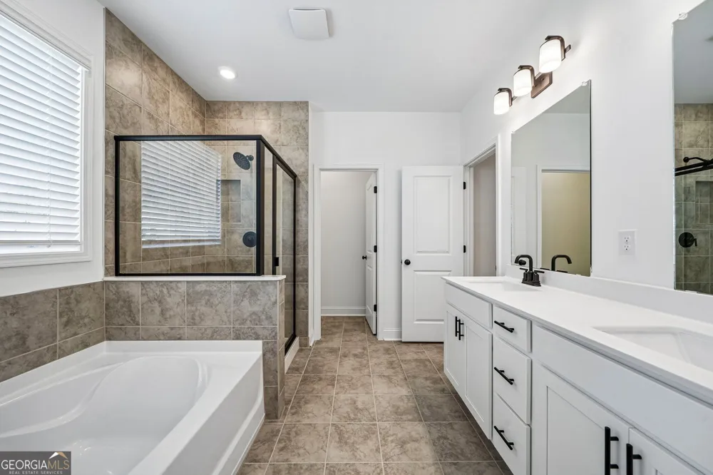 1673 Caldwell Bend LN Dacula, GA 30019