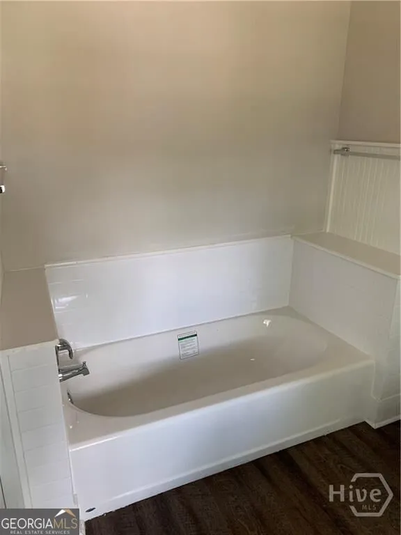 523 W 44th ST Savannah, GA 31405