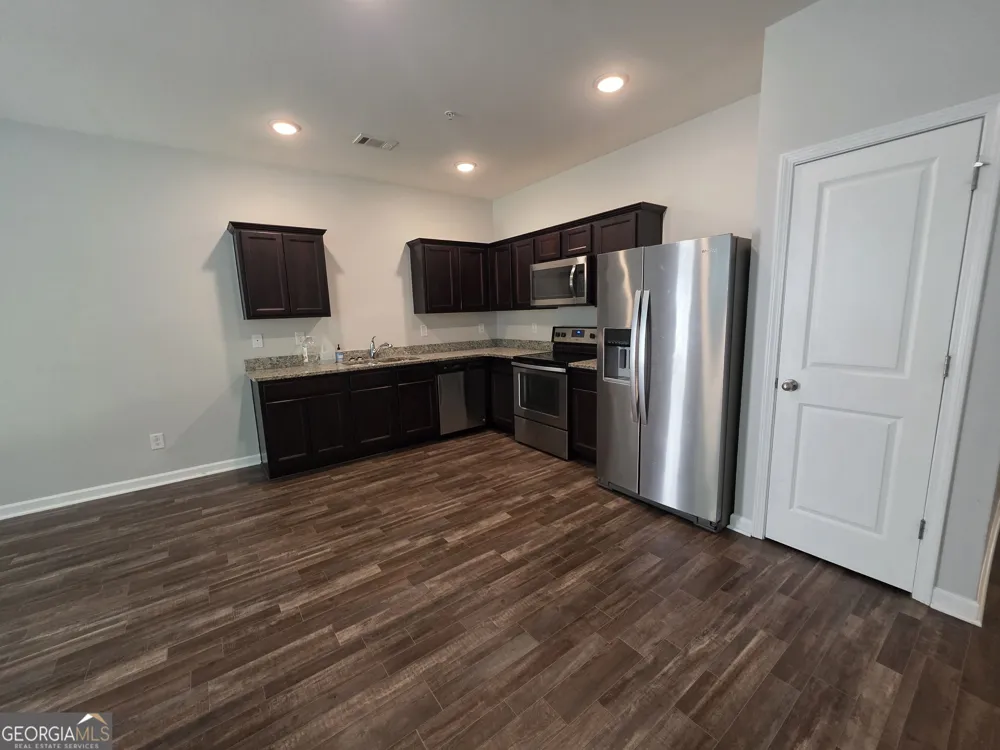 1990 Mill Stream Hollow Conyers, GA 30012