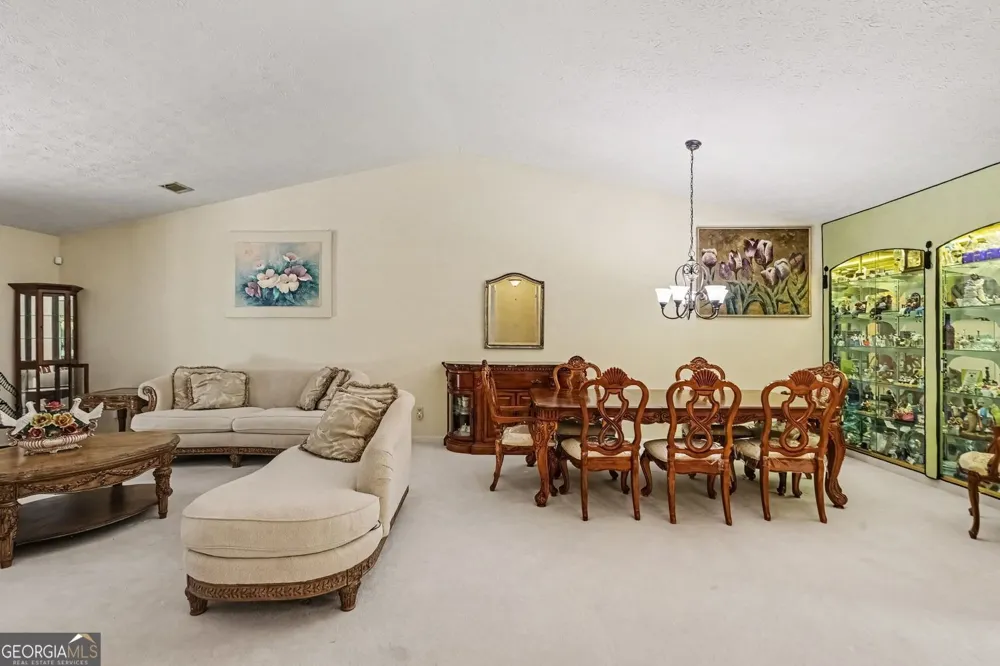7107 Forest LN Union City, GA 30291