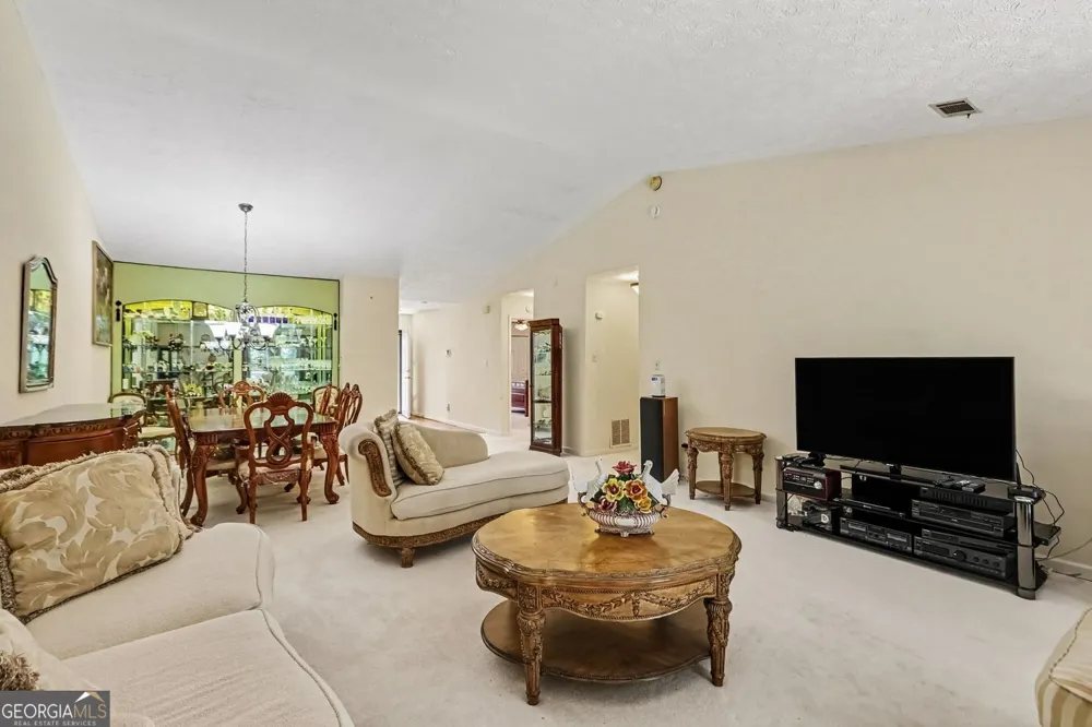7107 Forest LN Union City, GA 30291