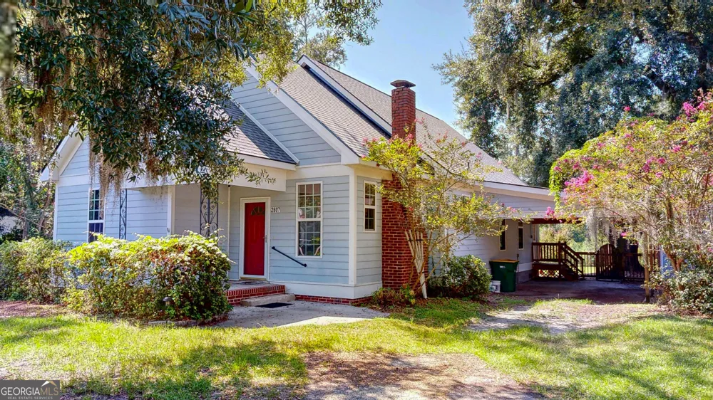 2607 Governor ST Garden City, GA 31408