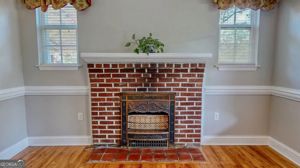 2607 Governor ST Garden City, GA 31408