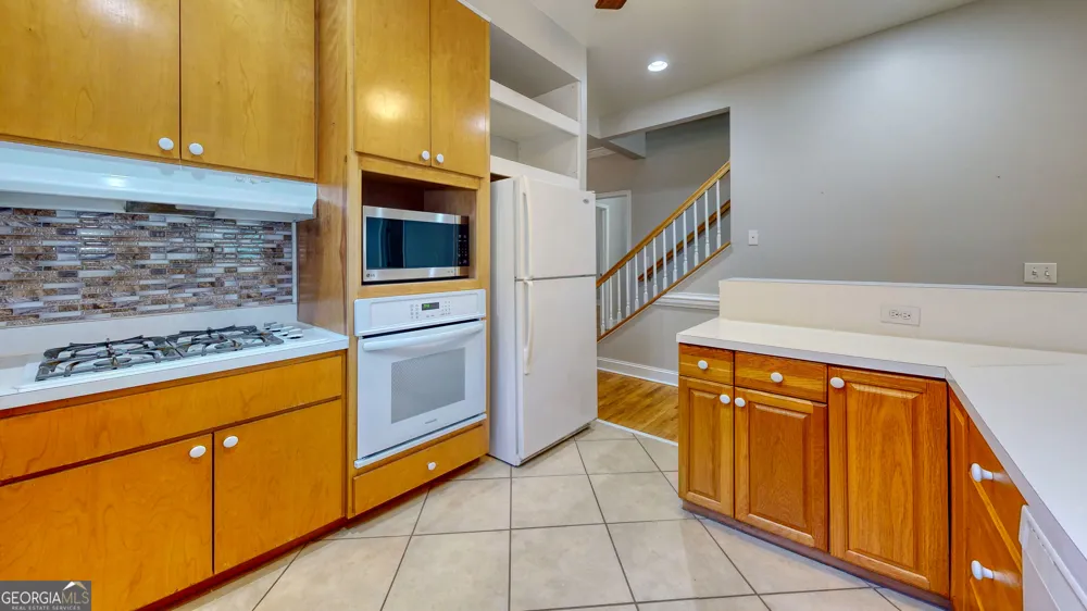 2607 Governor ST Garden City, GA 31408