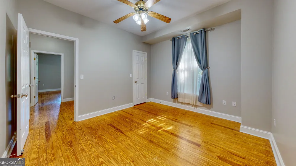2607 Governor ST Garden City, GA 31408