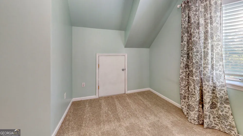 2607 Governor ST Garden City, GA 31408
