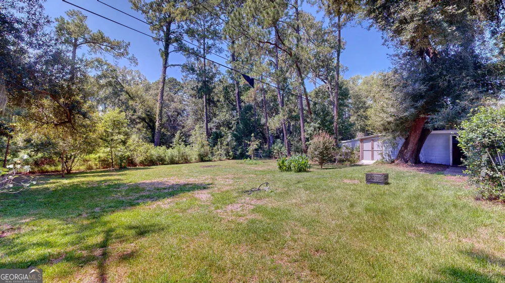 2607 Governor ST Garden City, GA 31408