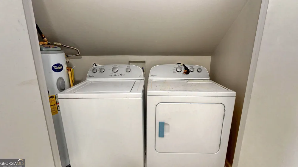 2607 Governor ST Garden City, GA 31408