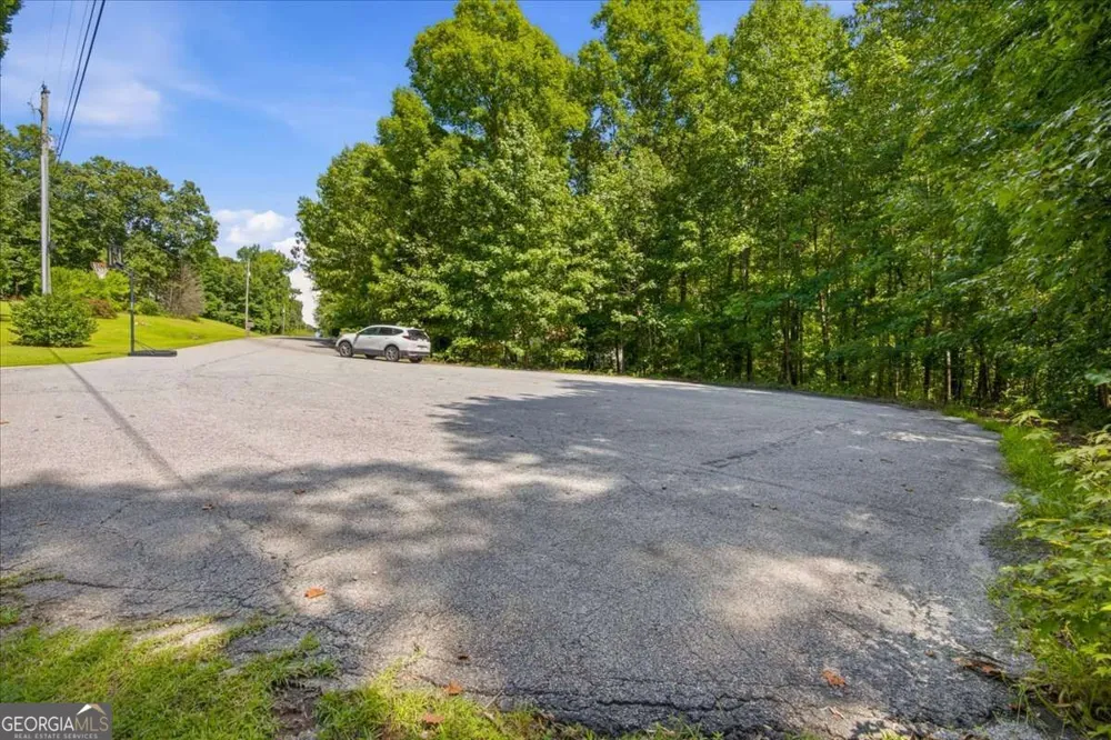 194 Gina DR Carrollton, GA 30116