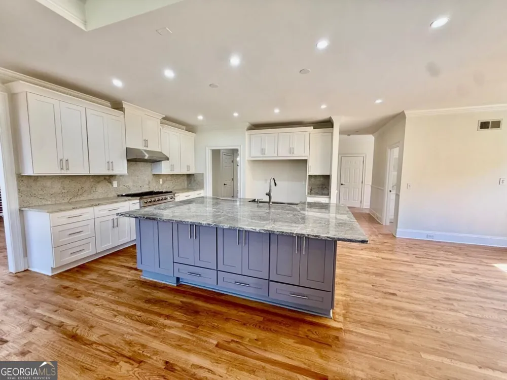 7945 Saint Marlo Fairway DR Duluth, GA 30097
