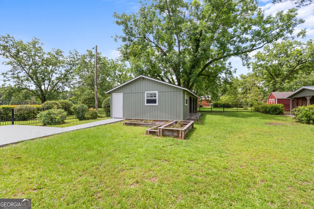 806 N Main ST Sylvania, GA 30467