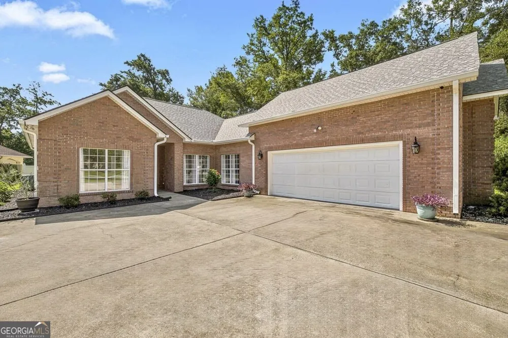 118 Regal RD Brunswick, GA 31523