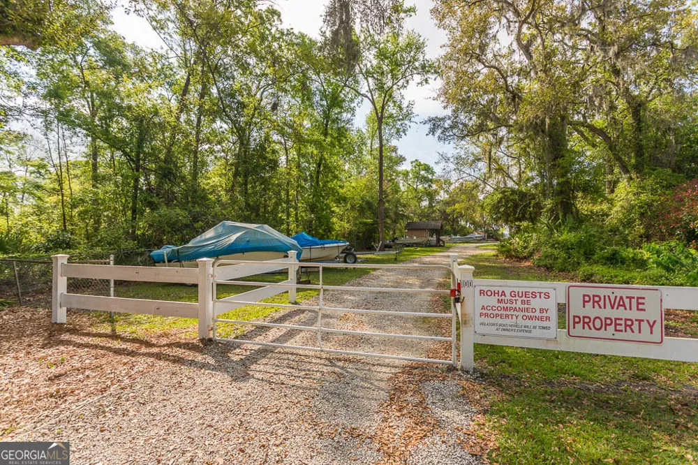 118 Regal RD Brunswick, GA 31523