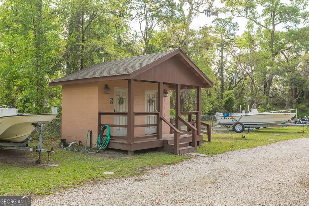 118 Regal RD Brunswick, GA 31523